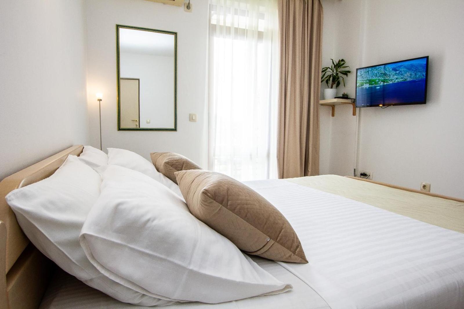 Apartments Ardura Petrovac Ngoại thất bức ảnh